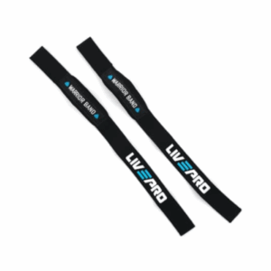 straps de cuero color negro con letras blancas